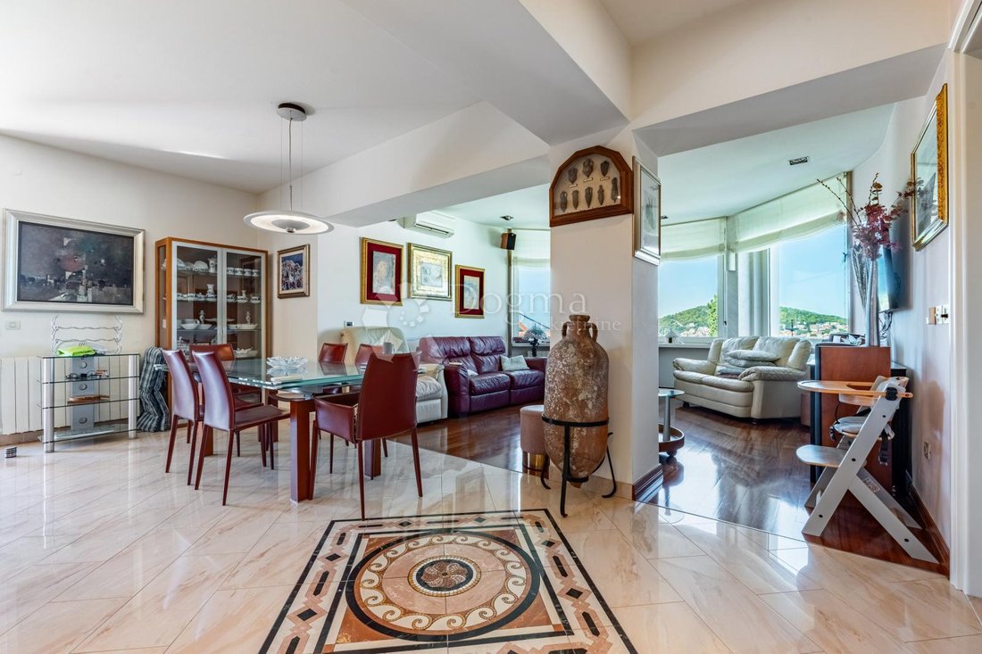 Apartment in Lucac-Manus, Split, Split-Dalmatia County 4 - 18943781