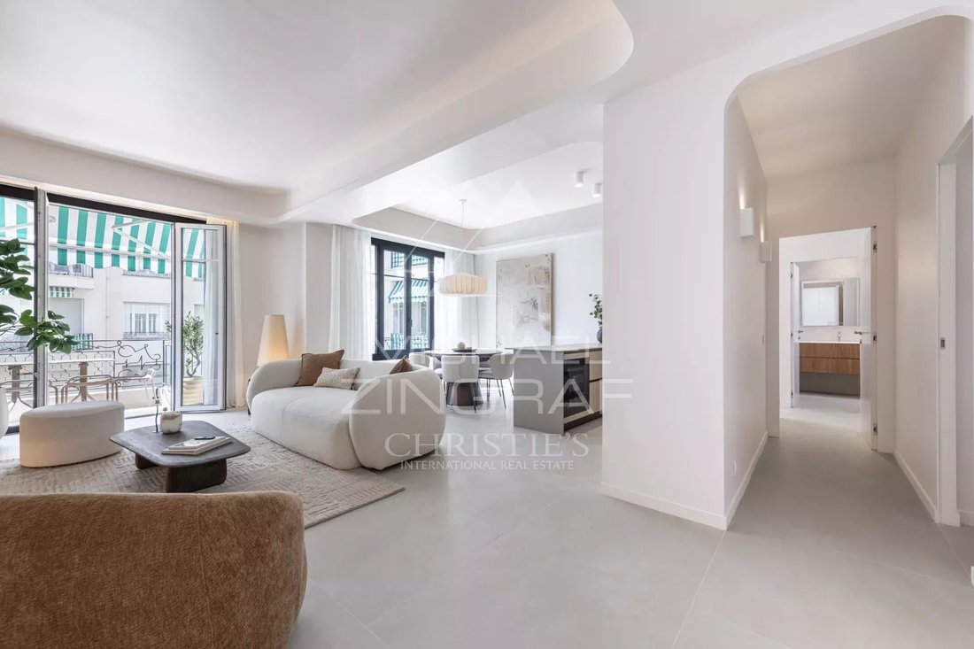 Apartment in Liberation, Nice, France 1 - 18940268