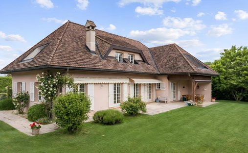 House in Commugny, Vaud, Switzerland 1
