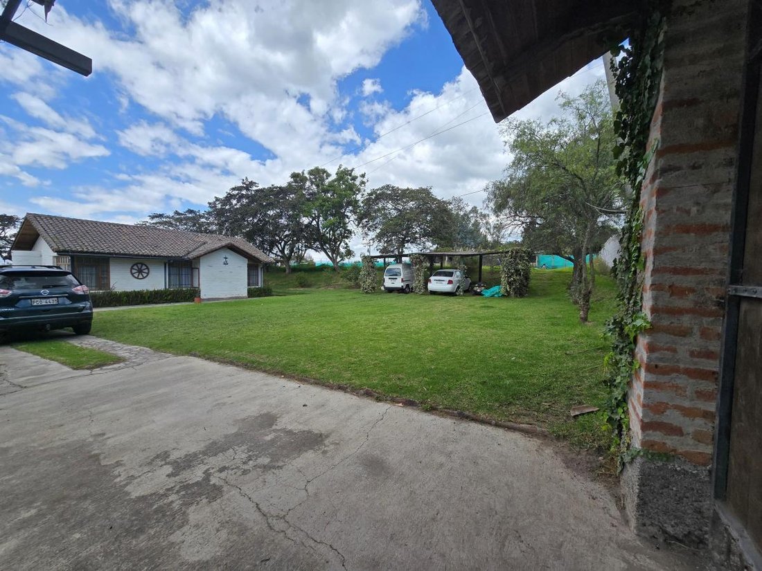 Farm Ranch in Quito, Pichincha, Ecuador 2 - 18941524
