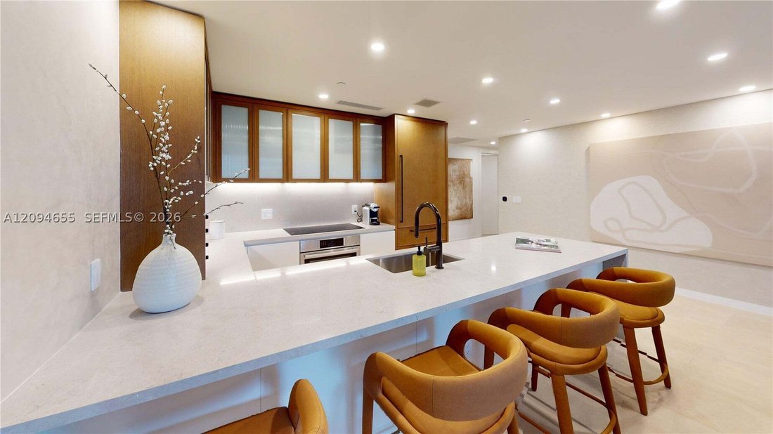 Condo in Miami, Florida, United States 5 - 18943049