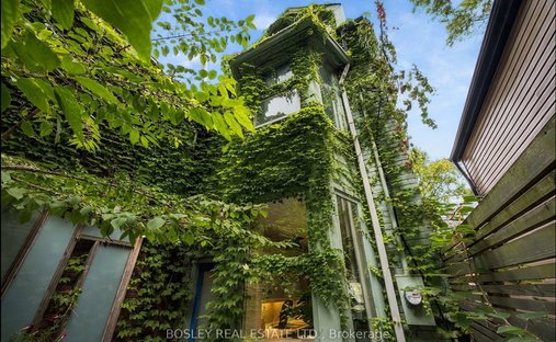 Townhouse in Toronto, Ontario, Canada 1
