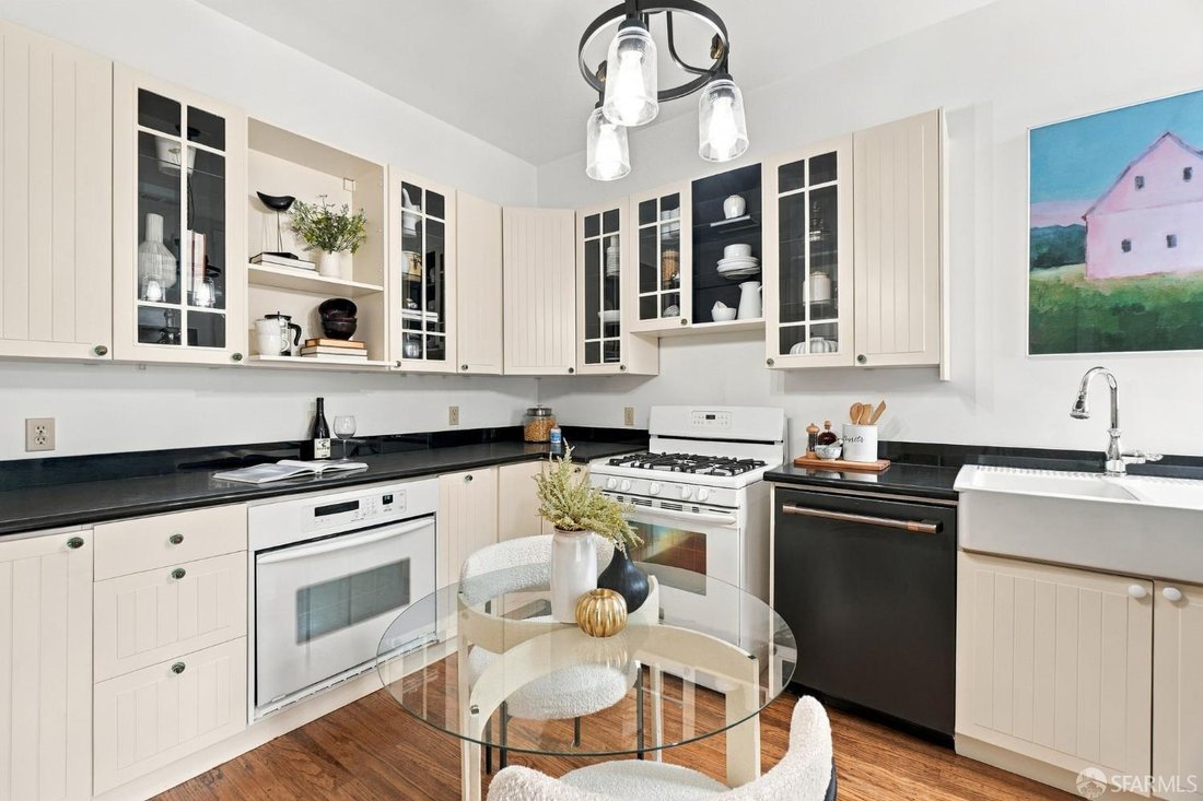 Condo in San Francisco, California, United States 5 - 18942436