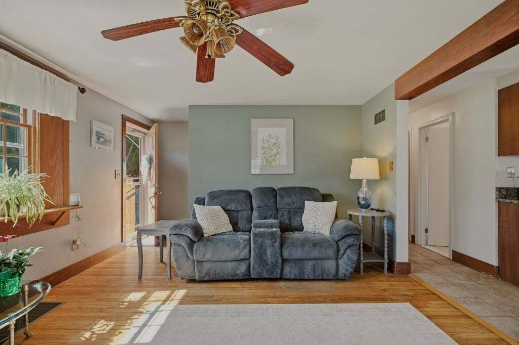 House in Portsmouth, Rhode Island, United States 5 - 18939393