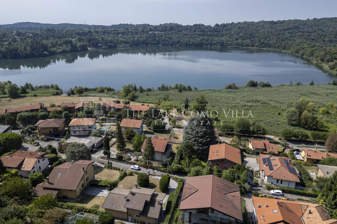 Villa in Montorfano, Lombardy, Italy 4 - 18939548