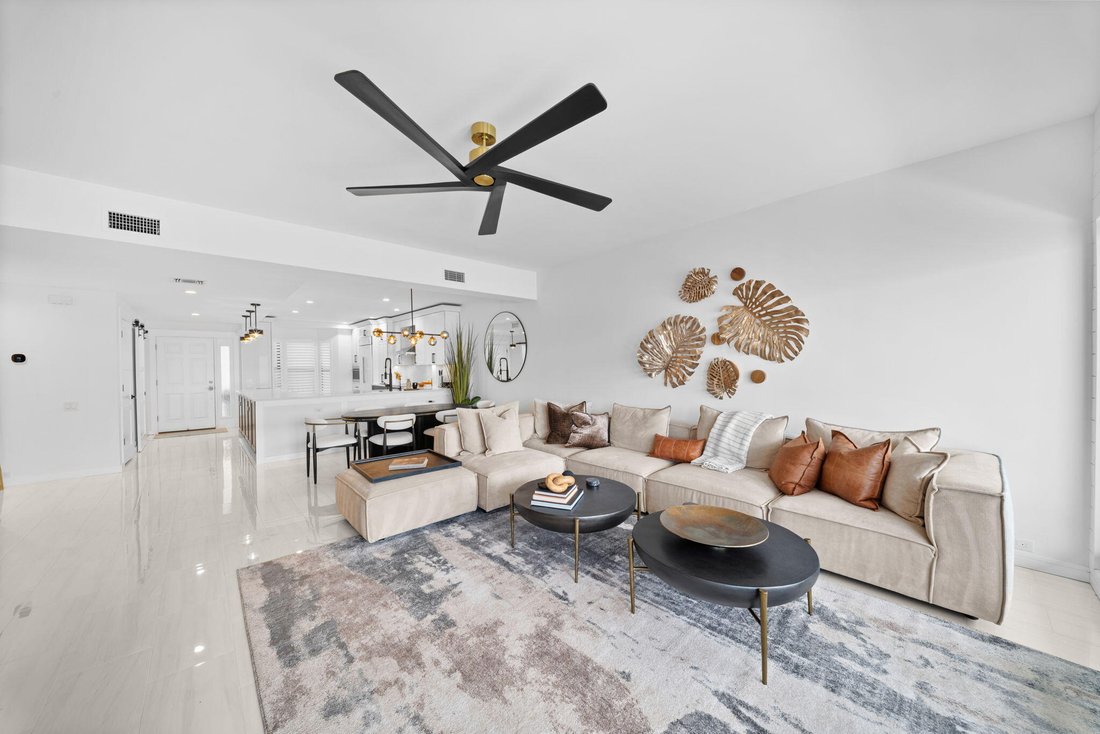Condo in Naples, Florida, United States 5 - 18941826