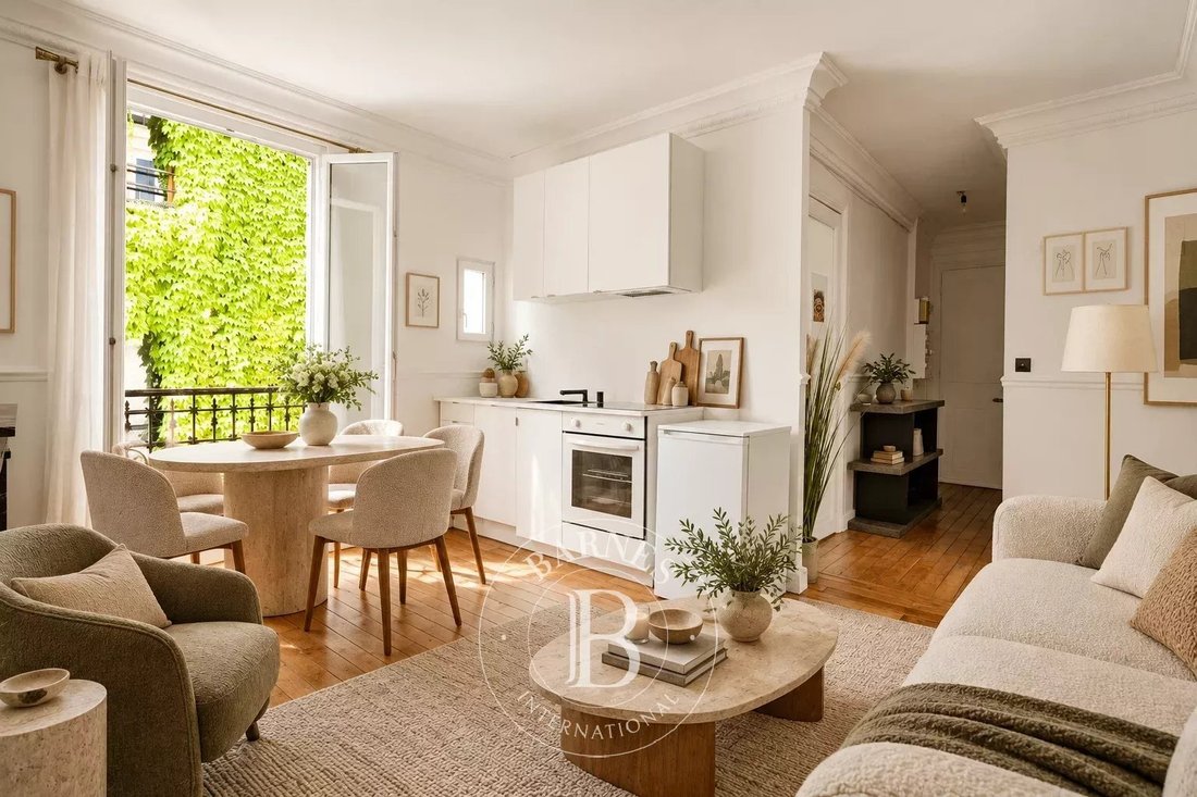 Apartment in Montmartre, Paris 18e Arrondissement, Paris 2 - 18805147