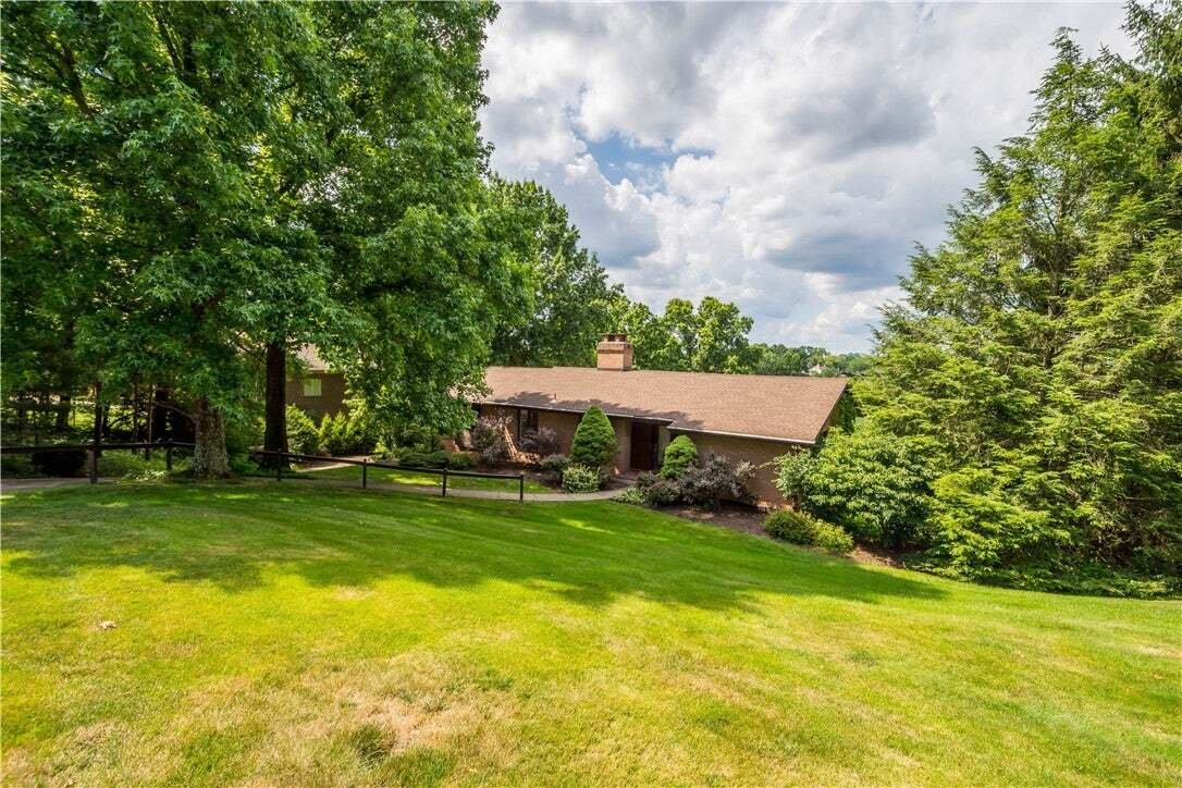 House in Upper Saint Clair, Pennsylvania, United States 5 - 18942602