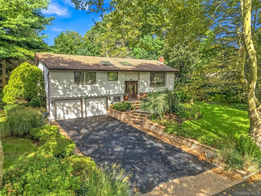 House in Huntington Station, New York, United States 1 - 18943726