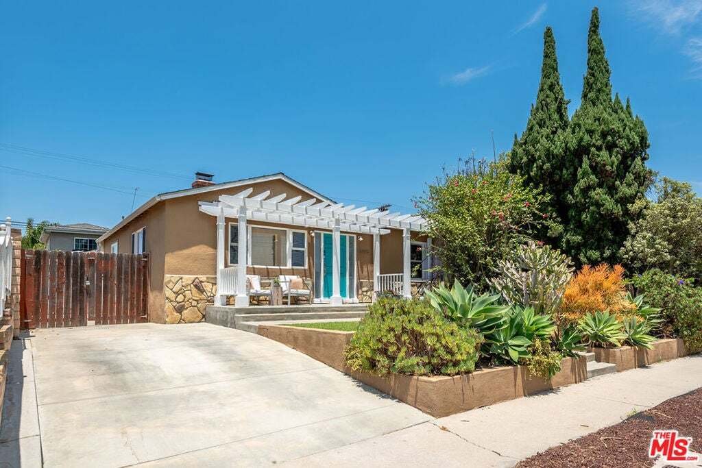 House in Los Angeles, California, United States 2 - 18942109