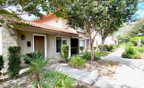 Townhouse in Garden Grove, California, United States 1