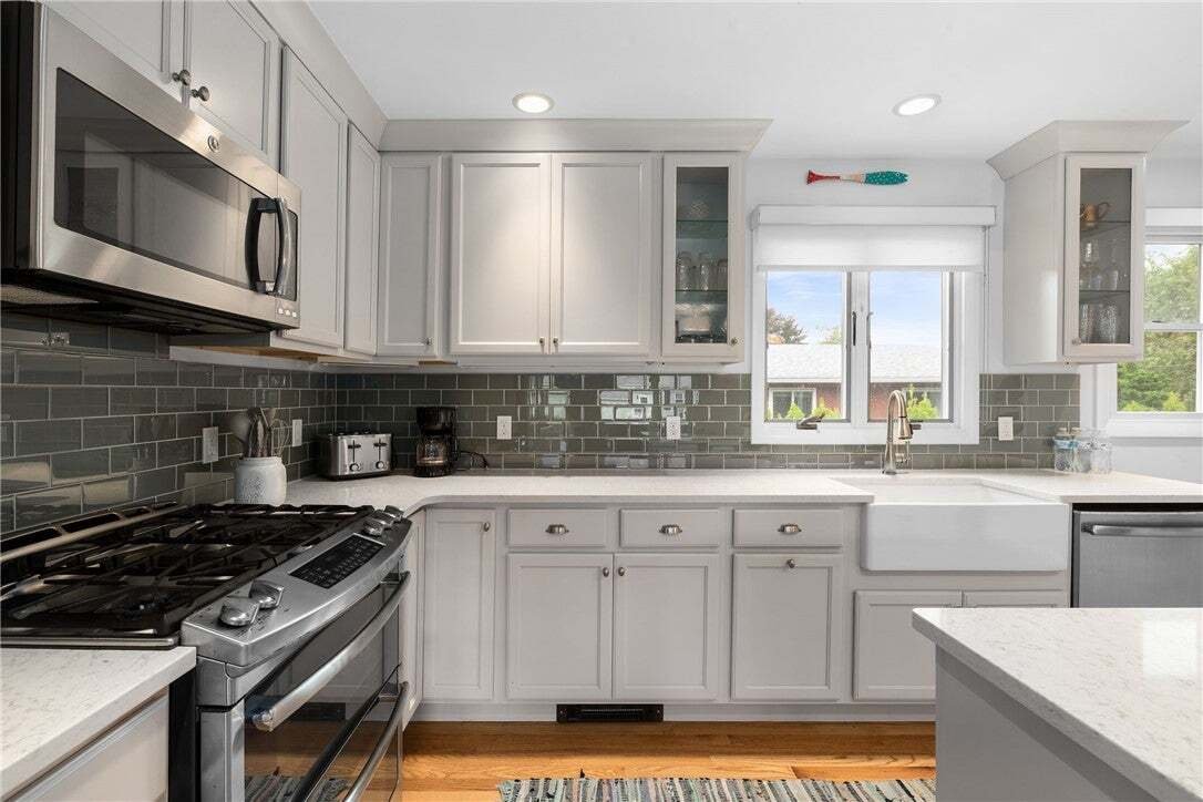 Charlestown, Rhode Island, United States 5 - 18939377