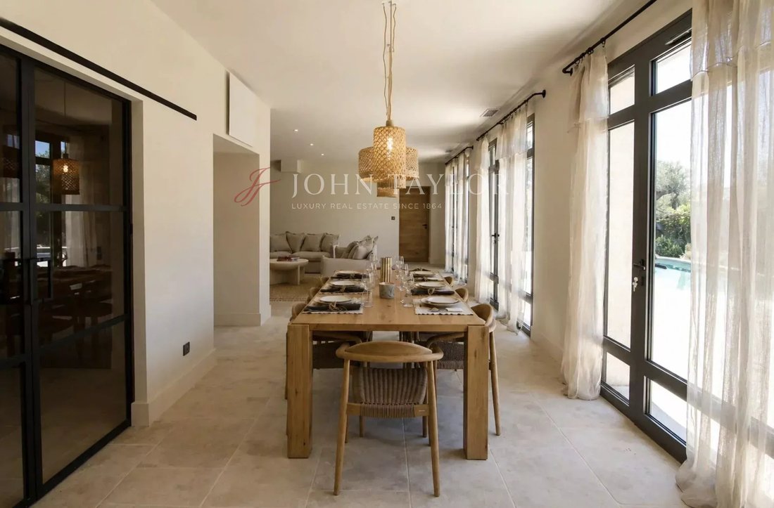 Villa in Maussane-les-Alpilles, Provence-Alpes-Côte d'Azur, France 5 - 18940522