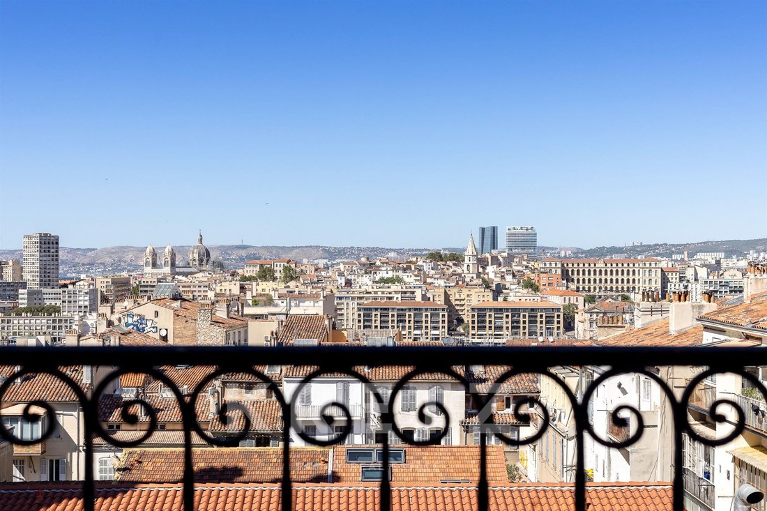 Apartment in Saint Victor, 7e Arrondissement, Marseille 5 - 18944207