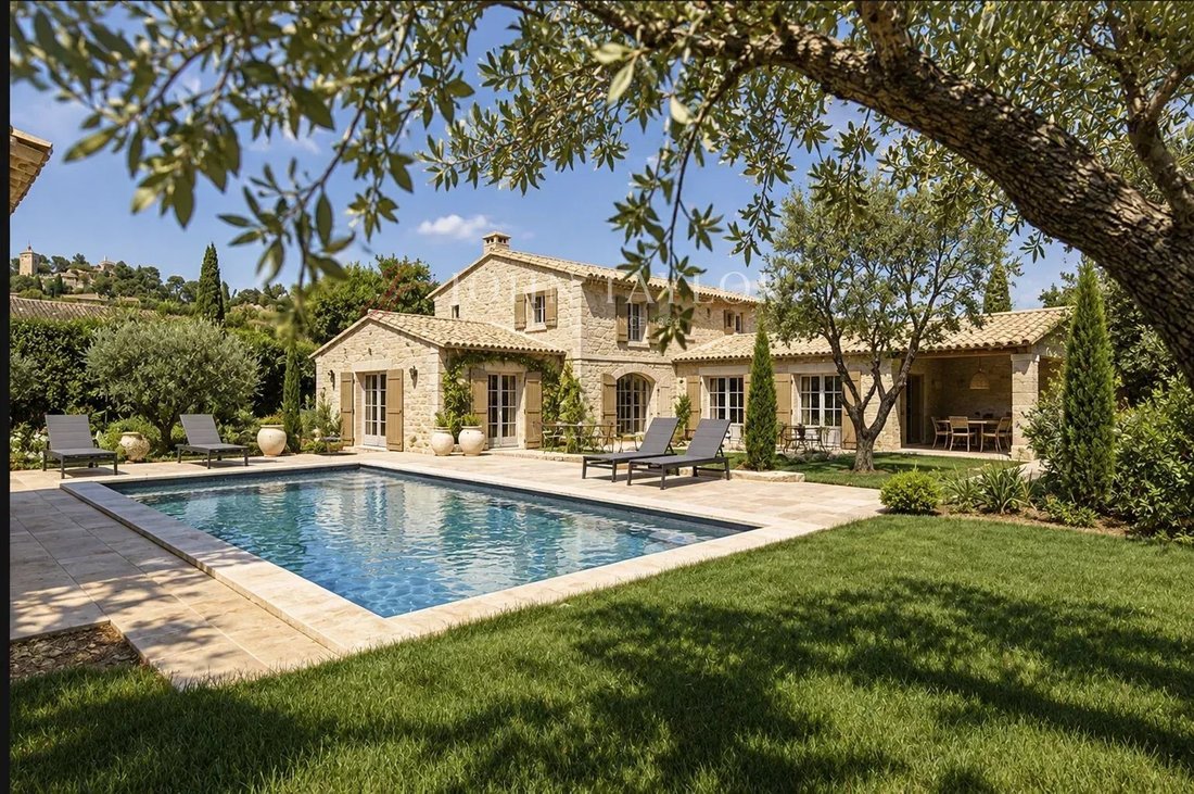 House in Eygalières, Provence-Alpes-Côte d'Azur, France 1 - 18940525