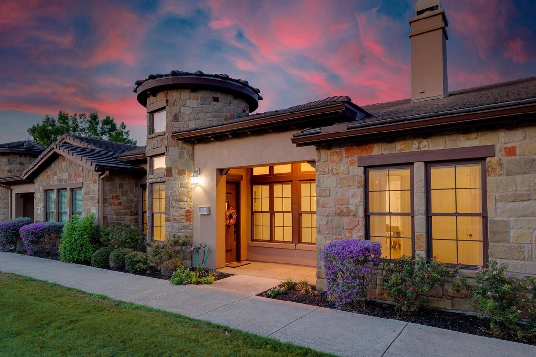 Condo in Austin, Texas, United States 2 - 18942681