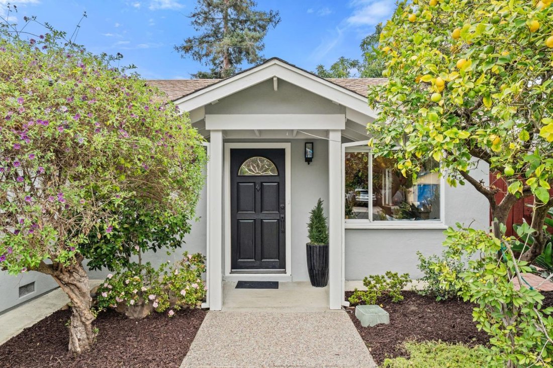 House in East Palo Alto, California, United States 3 - 18942578