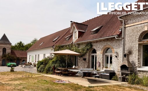 House in Sorrus, Hauts-de-France, France 1