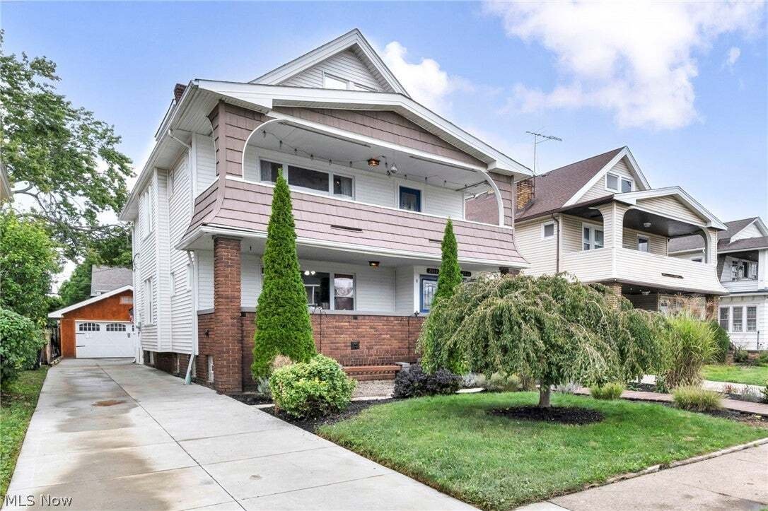 House in Lakewood, Ohio, United States 1 - 18942675