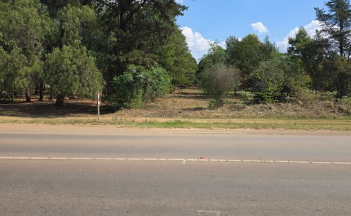 Land in Mooikloof Heights, Gauteng, South Africa 1