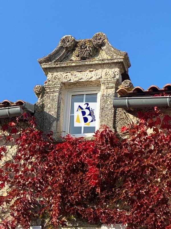 House in Vieil Angoulême-Centre Ville, Angoulême, France 5 - 18940644