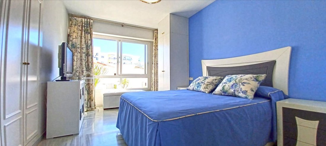 Apartment in Marbella, Andalusia, Spain 4 - 18939819