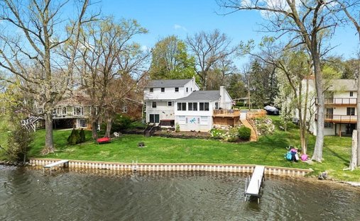 House in Walled Lake, Michigan, United States 1