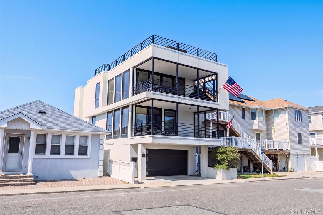 House in Long Beach, New York, United States 1 - 18934040