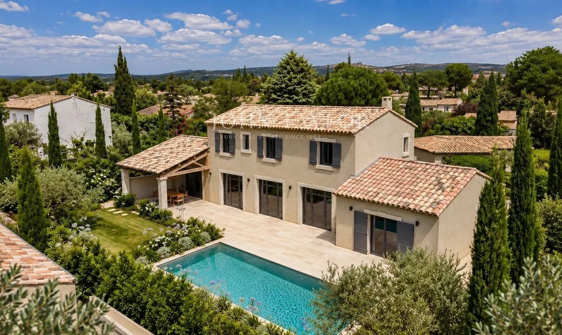 Villa in Maussane-les-Alpilles, Provence-Alpes-Côte d'Azur, France 1 - 18940522