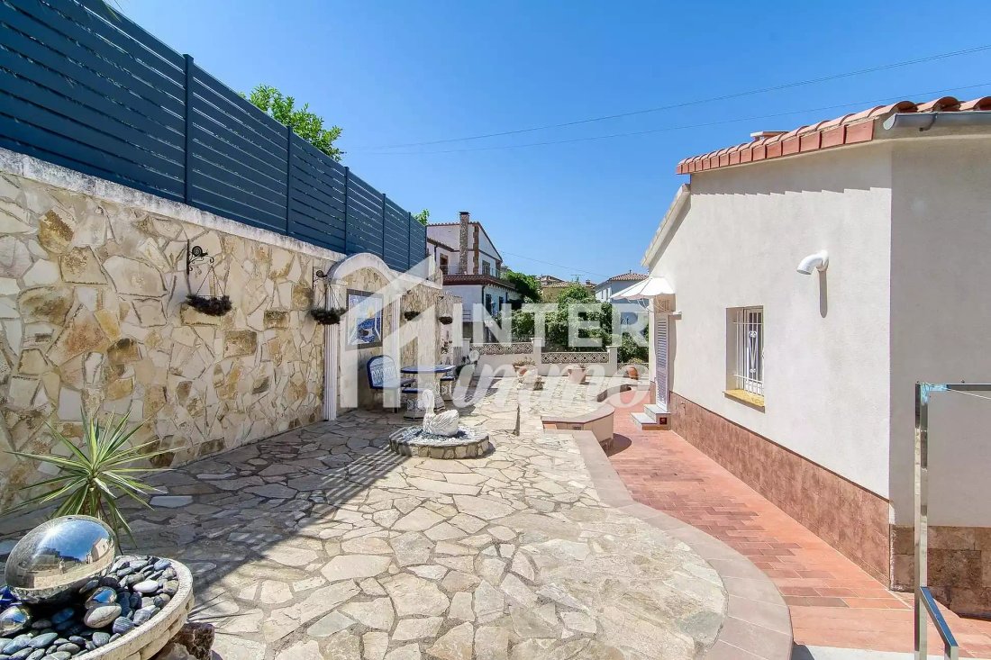 House in Roses, Catalonia, Spain 5 - 18934312