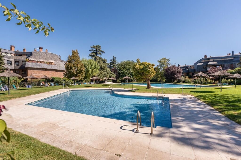 Apartment in Majadahonda, Comunidad de Madrid, Spain 1 - 18943109