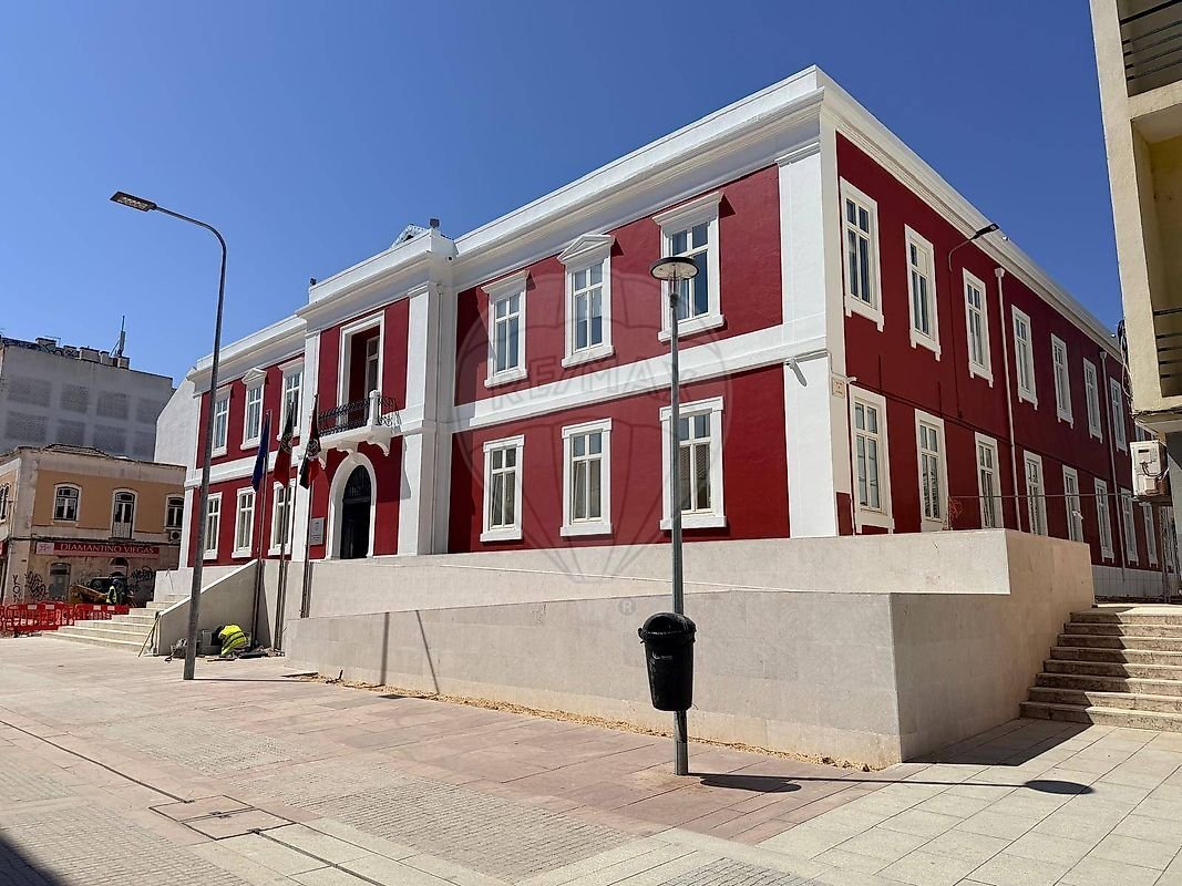 Barreiro e Lavradio, Setubal, Portugal 3 - 18939636