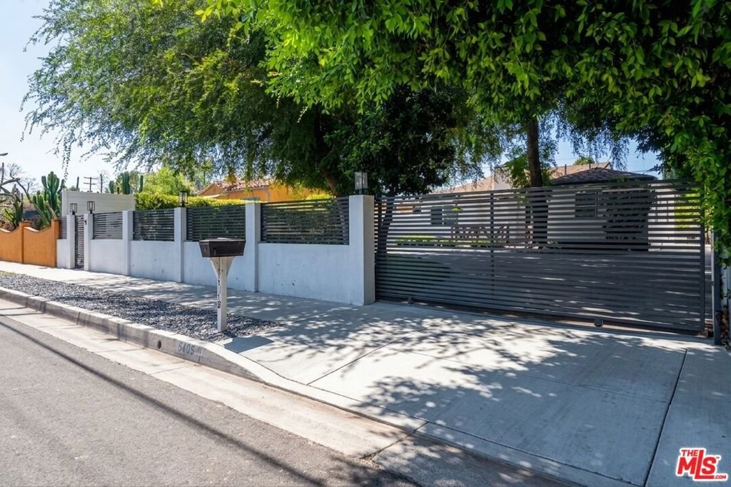 House in Los Angeles, California, United States 2 - 18942205