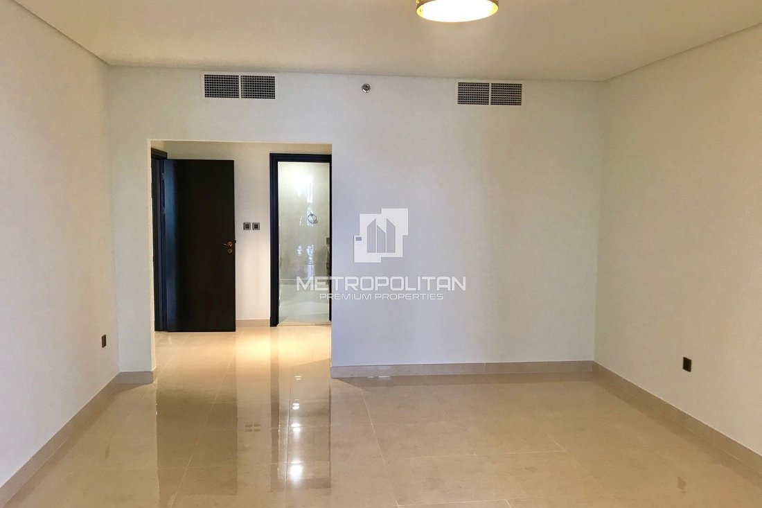 Apartment in Palm Jumeirah, Dubai, United Arab Emirates 2 - 18940857