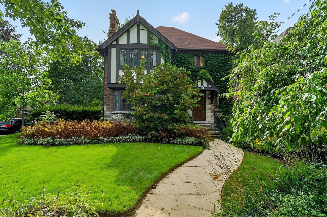 House in Toronto, Ontario, Canada 4 - 18940977