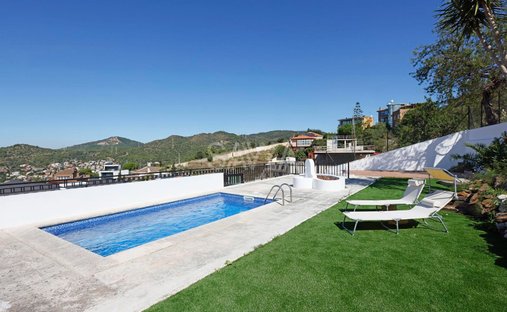 Villa in Sant Just Desvern, Catalonia, Spain 1