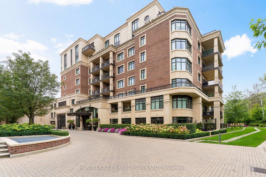 Condo in Toronto, Ontario, Canada 1 - 18945180