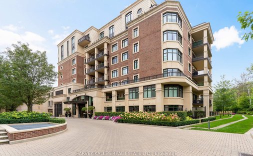 Condo in Toronto, Ontario, Canada 1