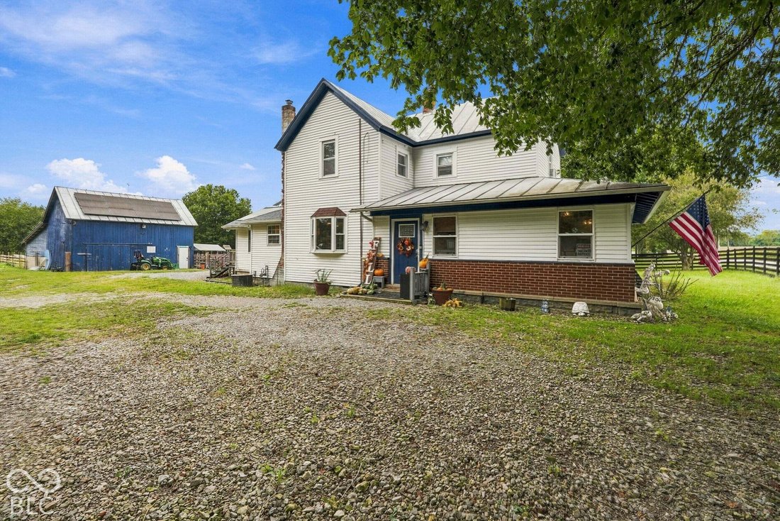 House in Burlington, Indiana, United States 1 - 18942090