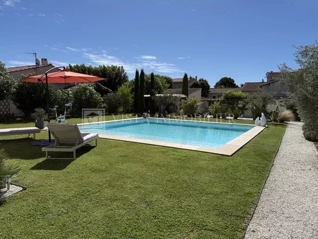 House in Mollégès, Provence-Alpes-Côte d'Azur, France 1 - 18940405