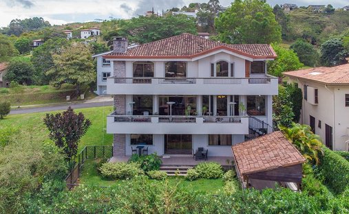 House in San José, Cartago Province, Costa Rica 1