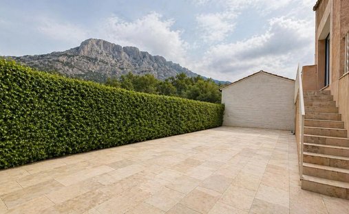 House in Saint-Antonin-sur-Bayon, Provence-Alpes-Côte d'Azur, France 1