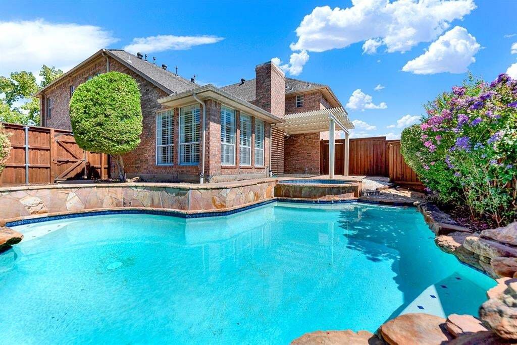 House in Plano, Texas, United States 2 - 18943579