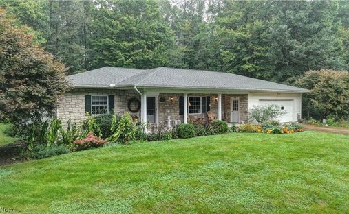House in Millersburg, Ohio, United States 1