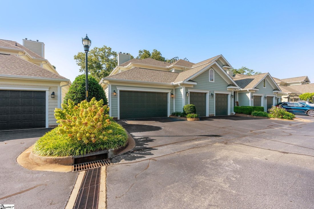 Condo in Greenville, South Carolina, United States 3 - 18942331