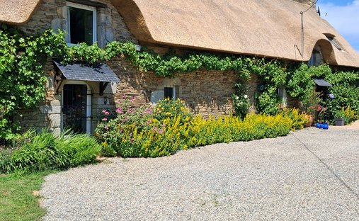 House in Ouest, Pluvigner, France 1