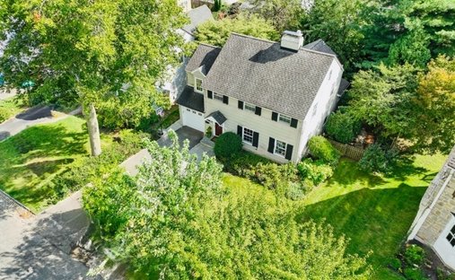 House in Millburn Twp., New Jersey, United States 1