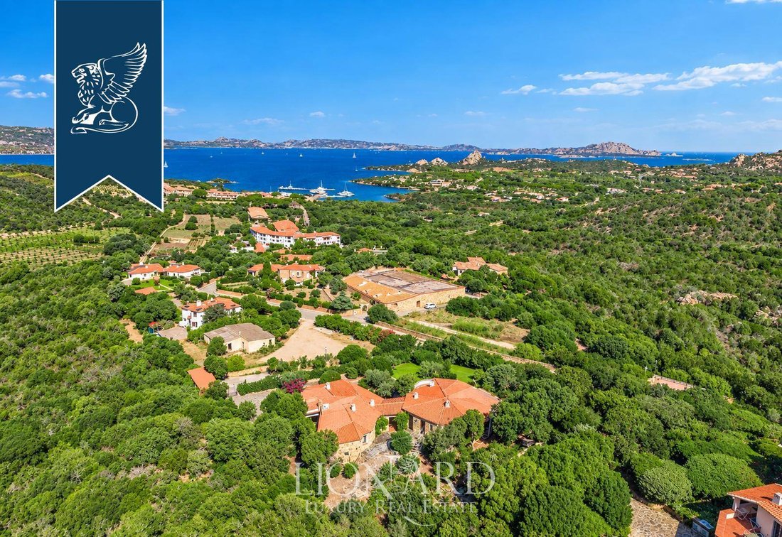 Villa in Arzachena, Sardinia, Italy 2 - 18943991