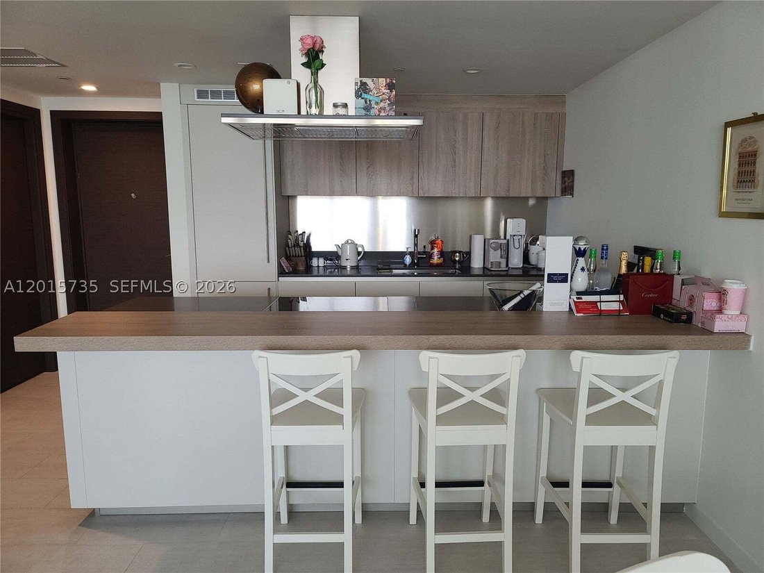 Condo in Miami, Florida, United States 4 - 17875850
