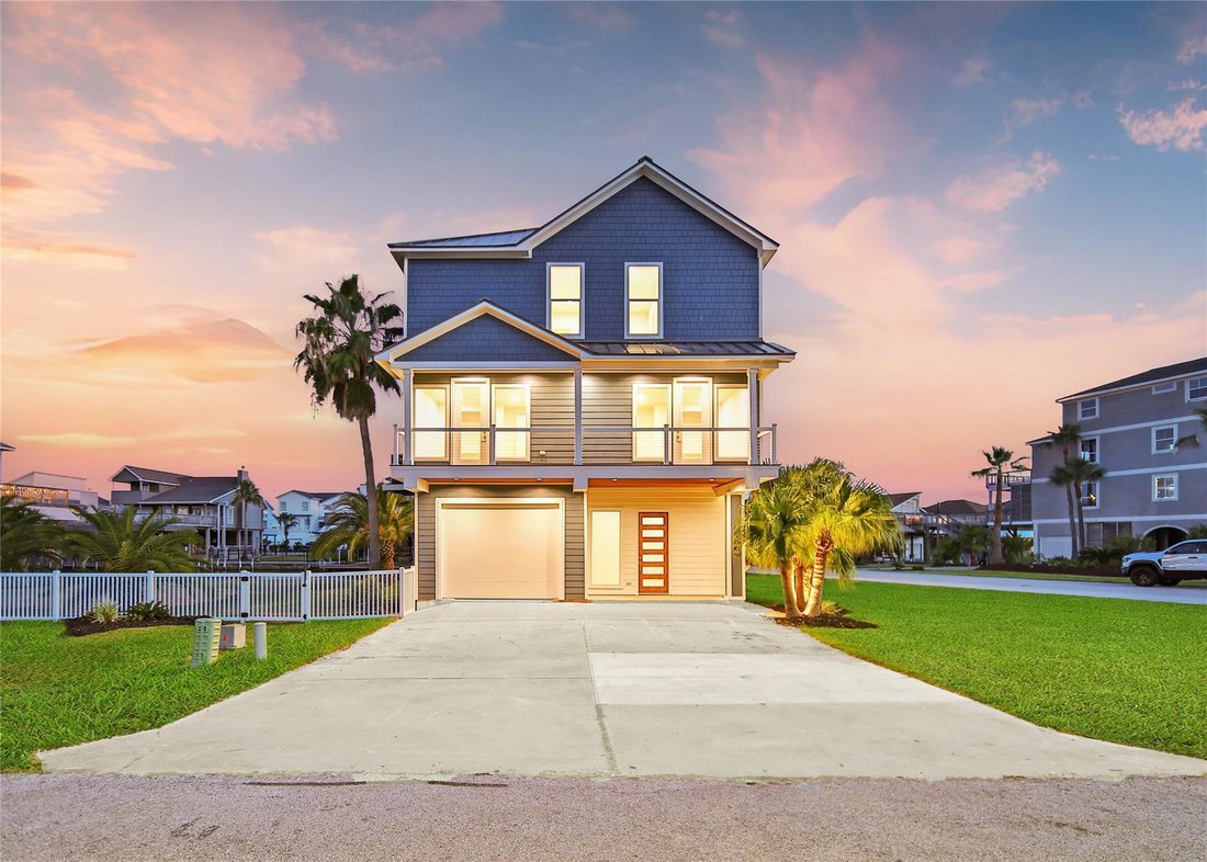 House in Galveston, Texas, United States 2 - 18943500